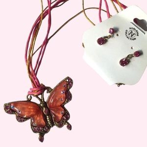 💖2 for $15💖 CLEARANCE Butterfly Necklace+Earrings set NWT New. Great gift